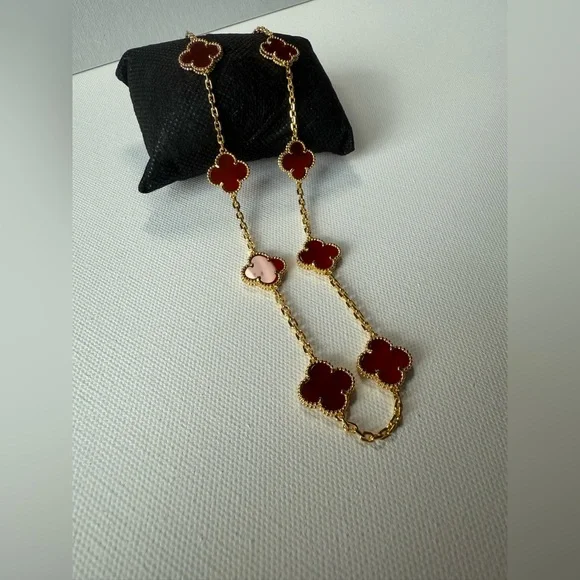 Red Clover Necklace Jewelry - Picture 8 of 17